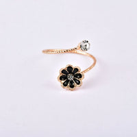 Daisy Flower rings 2021 fashion Enamel White Daisy Flower Vintage finger ring Elegant Simple Rings for Women fashion Jewelry